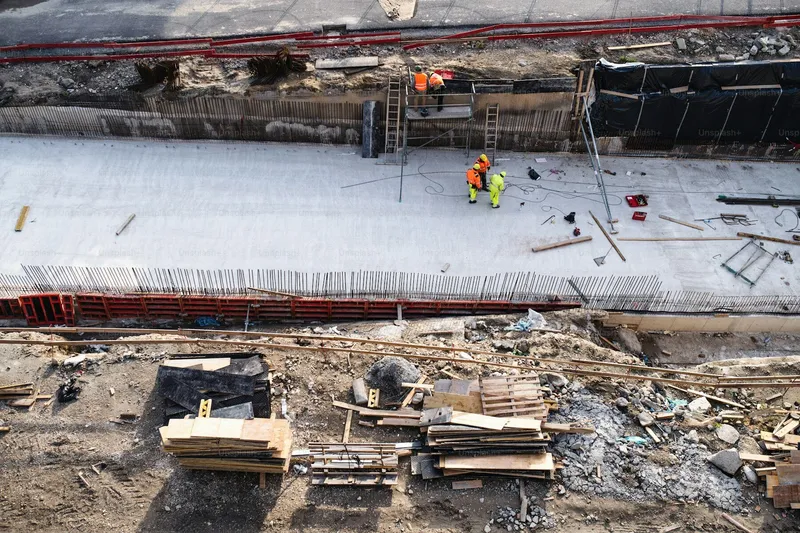 Edificio de viviendas en construcción
