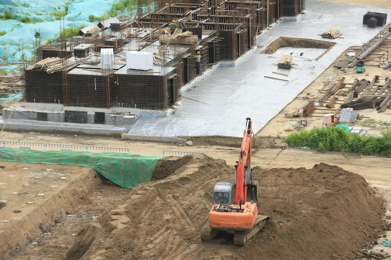 Estructura de hormigón de un paso elevado en obra civil